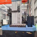 []仓库刚到一台韩国原装斗山110数控镗床发那科31i系统工.